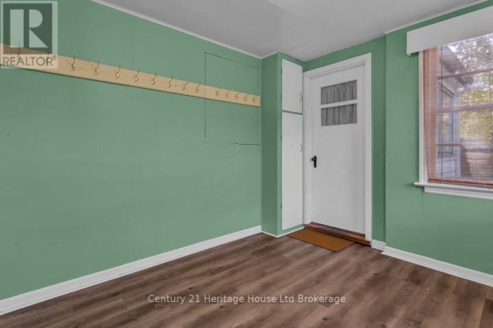 Photo 4 at 10 Parkside Drive, Tillsonburg Photo 4 at 10 Parkside Drive, Tillsonburg