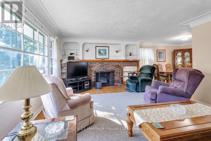 Photo 9 at 10 Parkside Drive, Tillsonburg Photo 9 at 10 Parkside Drive, Tillsonburg