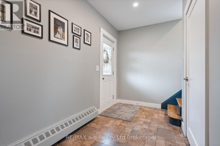 Photo 10 at 31 Concession Street W, Tillsonburg Photo 10 at 31 Concession Street W, Tillsonburg