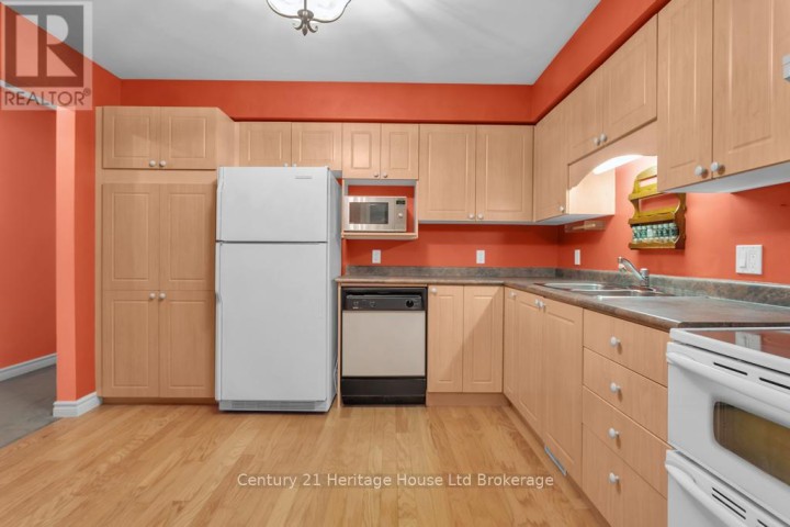 Photo 10 at 29 Jackson Court, Tillsonburg Photo 10 at 29 Jackson Court, Tillsonburg