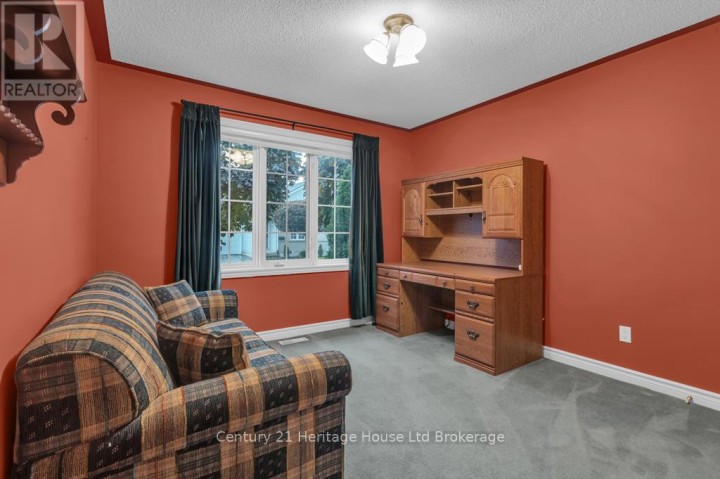 Photo 9 at 29 Jackson Court, Tillsonburg Photo 9 at 29 Jackson Court, Tillsonburg