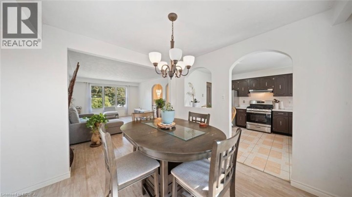 Photo 11 at 14 Melbourne Crescent, Brantford Photo 11 at 14 Melbourne Crescent, Brantford
