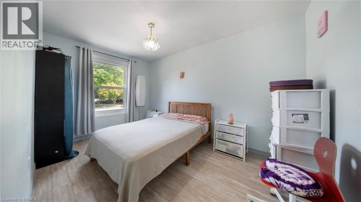 Photo 18 at 14 Melbourne Crescent, Brantford Photo 18 at 14 Melbourne Crescent, Brantford