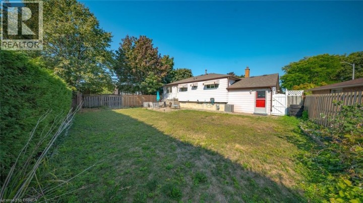 Photo 32 at 14 Melbourne Crescent, Brantford Photo 32 at 14 Melbourne Crescent, Brantford