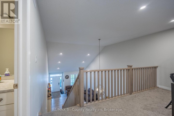 Photo 17 at 19 Sierra Street, Tillsonburg Photo 17 at 19 Sierra Street, Tillsonburg