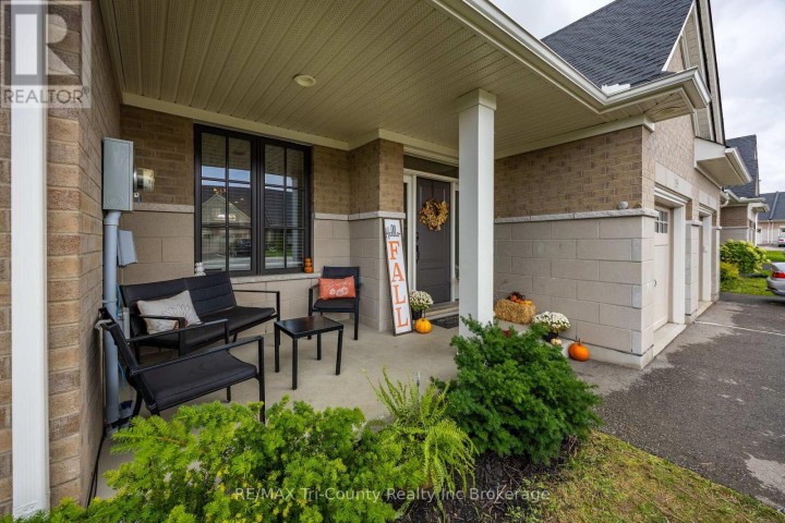 Photo 3 at 19 Sierra Street, Tillsonburg Photo 3 at 19 Sierra Street, Tillsonburg