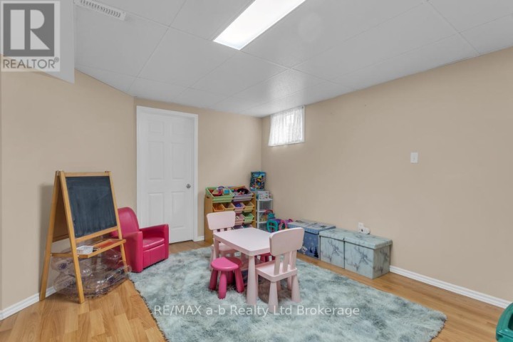 Photo 15 at 32 Magnolia Drive, Tillsonburg Photo 15 at 32 Magnolia Drive, Tillsonburg