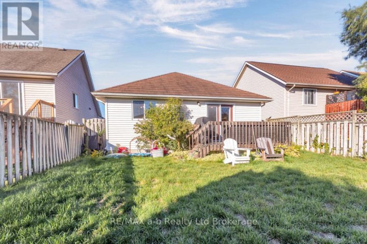 Photo 23 at 32 Magnolia Drive, Tillsonburg Photo 23 at 32 Magnolia Drive, Tillsonburg