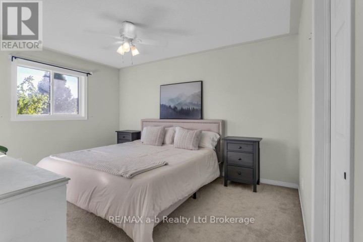 Photo 7 at 32 Magnolia Drive, Tillsonburg Photo 7 at 32 Magnolia Drive, Tillsonburg