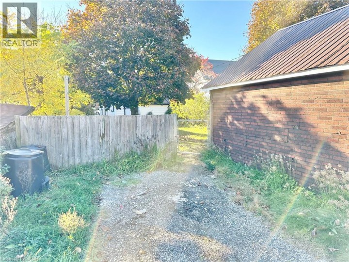 Photo 18 at 18 King Street, Tillsonburg Photo 18 at 18 King Street, Tillsonburg