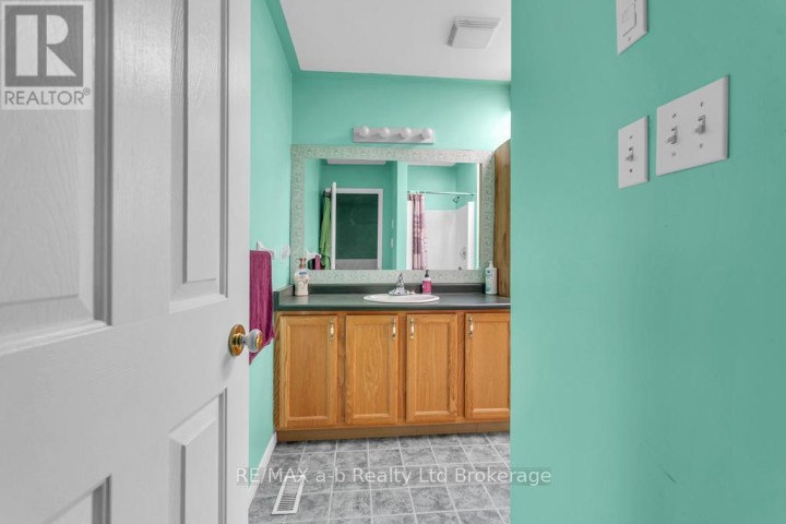 Photo 24 at 13 Southridge Road, Tillsonburg Photo 24 at 13 Southridge Road, Tillsonburg