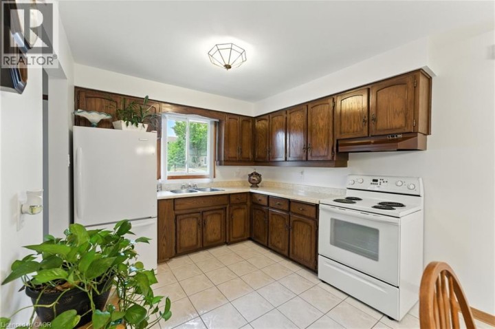 Photo 12 at 1043 Canfield Crescent, Woodstock Photo 12 at 1043 Canfield Crescent, Woodstock