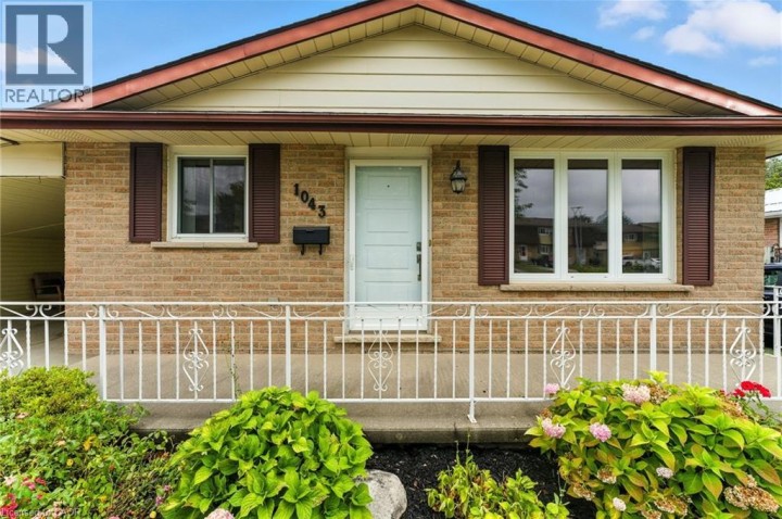 Photo 5 at 1043 Canfield Crescent, Woodstock Photo 5 at 1043 Canfield Crescent, Woodstock