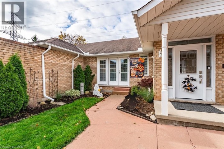 Photo 6 at 75 BEASLEY Crescent 9, Cambridge Photo 6 at 75 BEASLEY Crescent 9, Cambridge