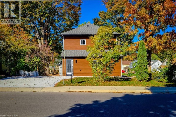 Photo 4 at 727 S College Avenue S, Woodstock Photo 4 at 727 S College Avenue S, Woodstock